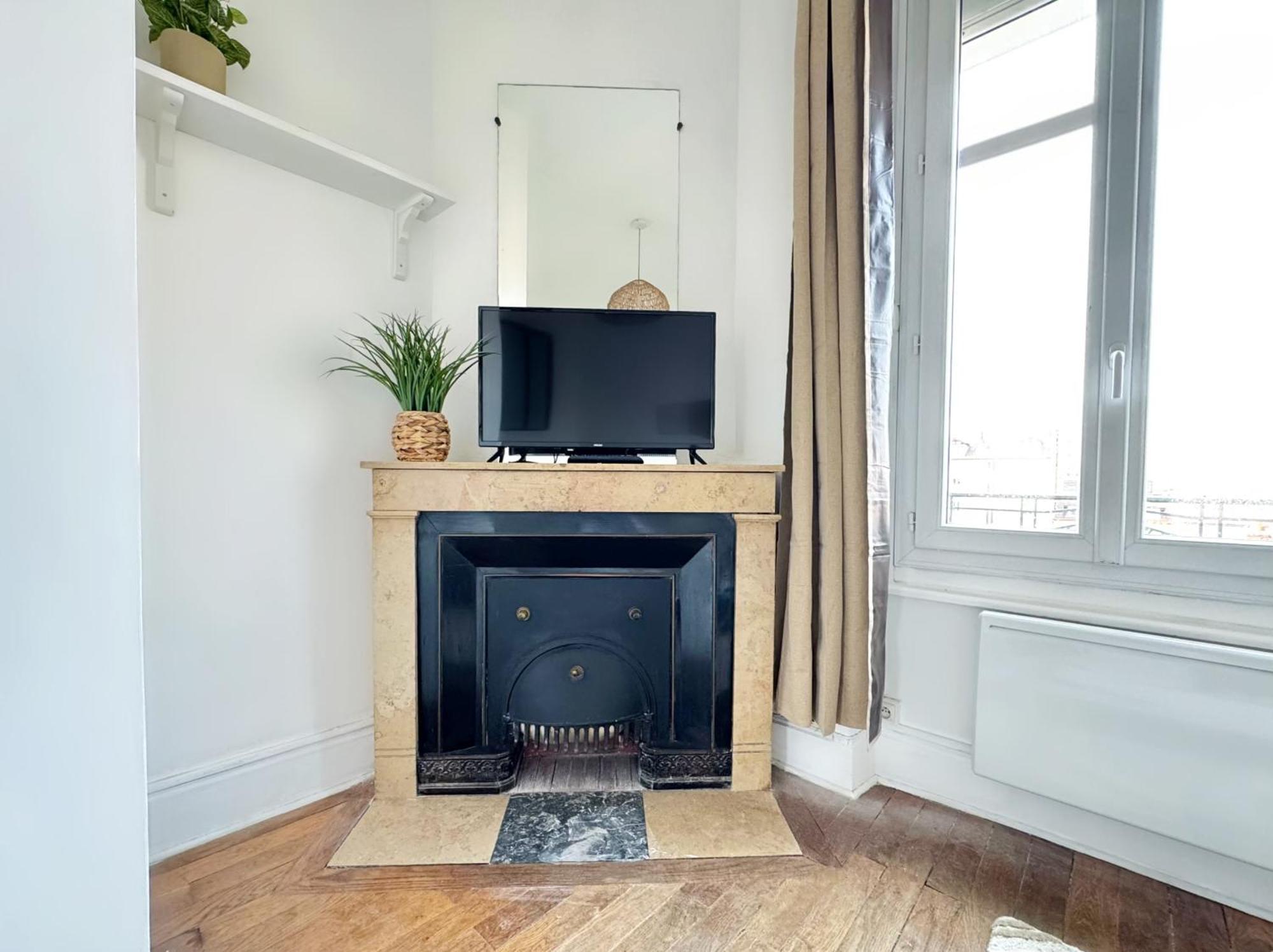 Falso Apartment Villeurbanne