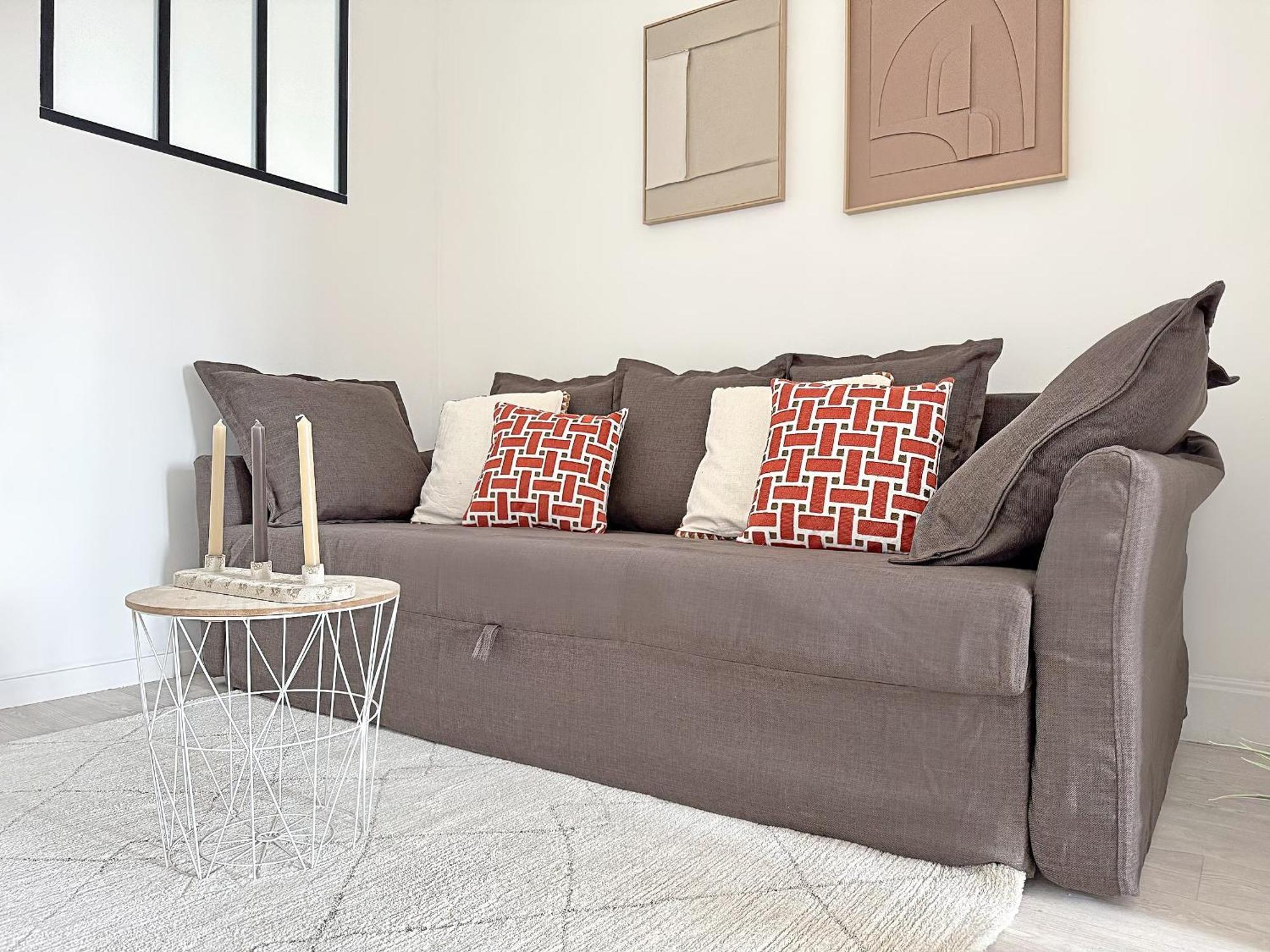 Apartment Falso *