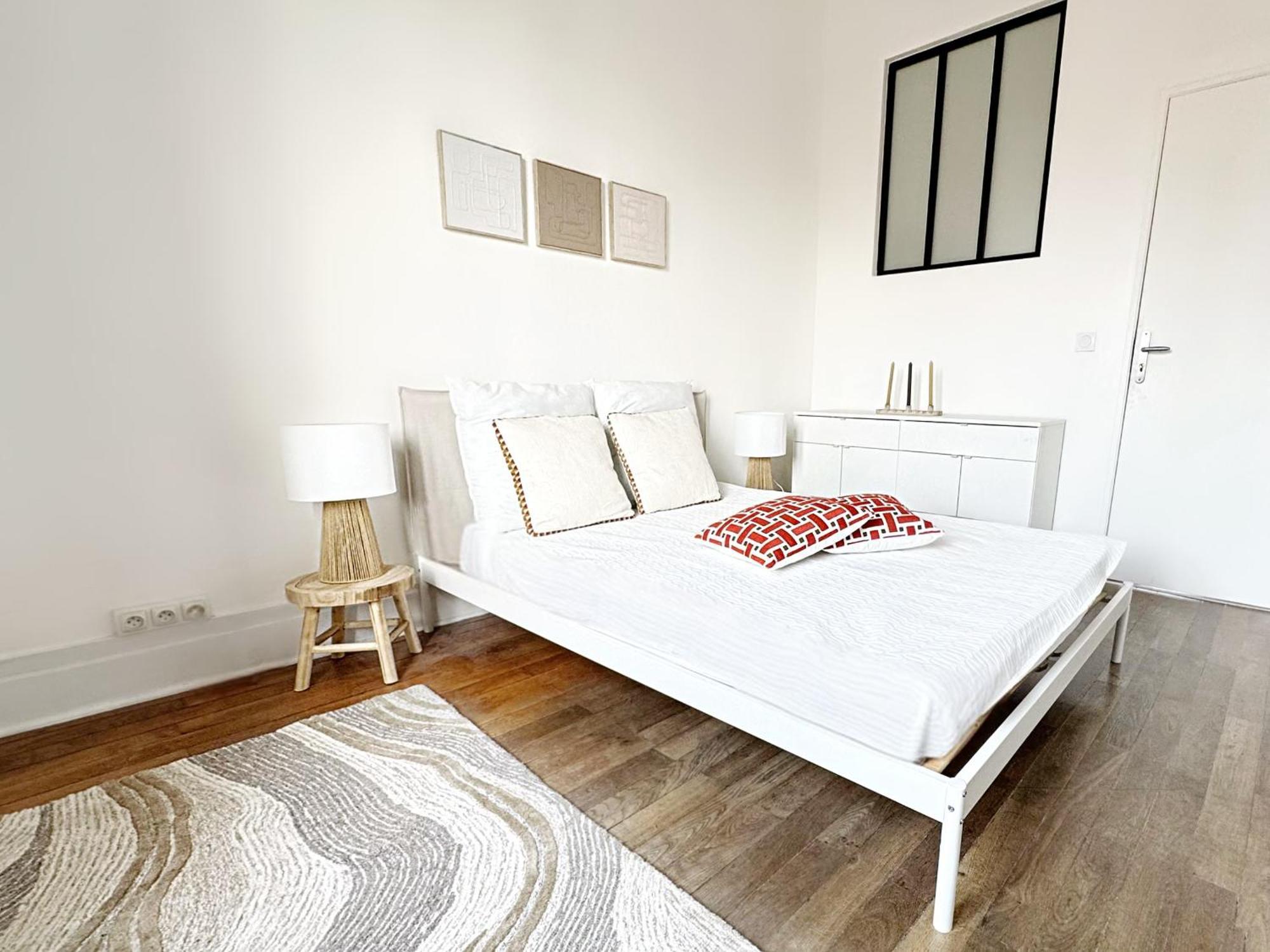 Falso Apartment Villeurbanne